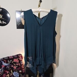 Simply Vera Vera Wang Teal Blue Handkerchief Top